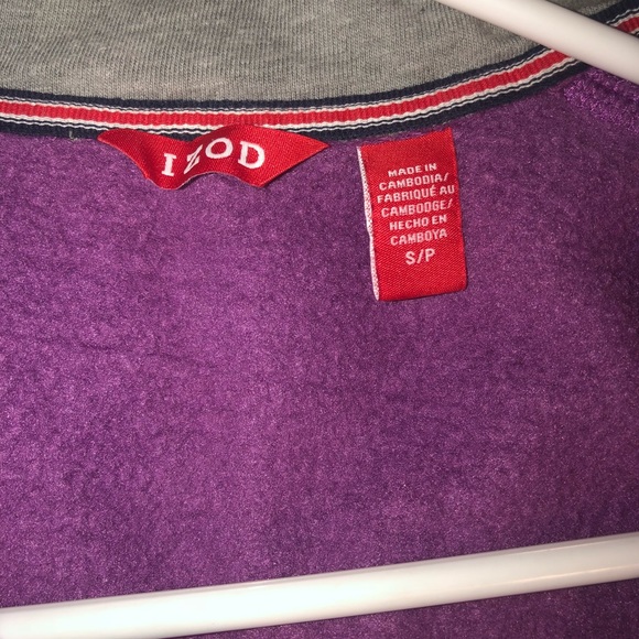 Izod sweatshirt - Picture 4 of 4